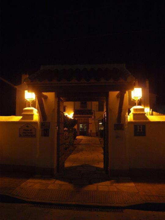 Posada De Jose Mª El Tempranillo Alameda Екстериор снимка