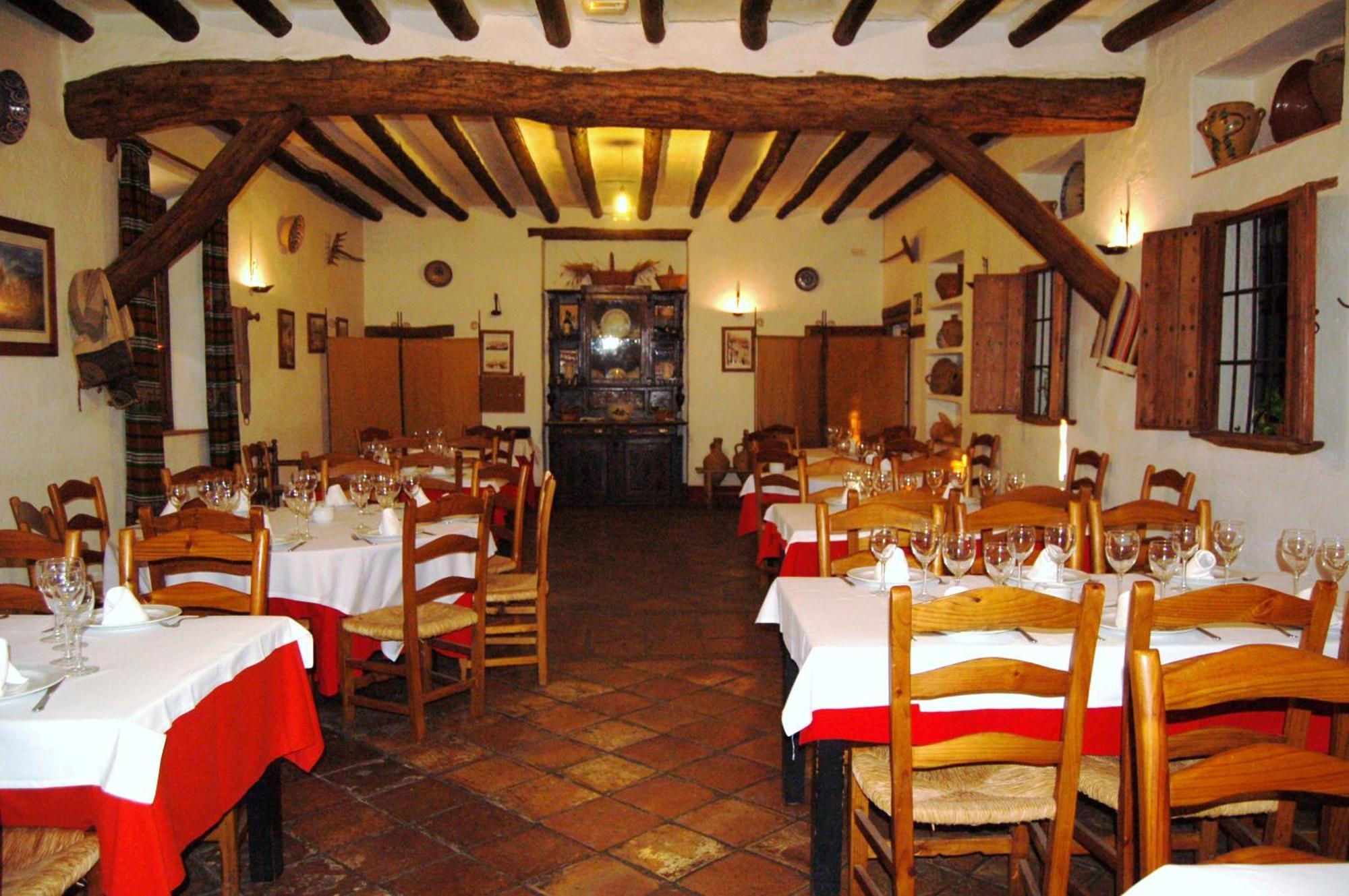 Posada De Jose Mª El Tempranillo Alameda Екстериор снимка