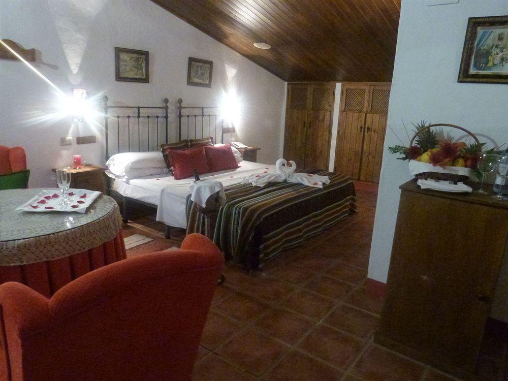 Posada De Jose Mª El Tempranillo Alameda Екстериор снимка